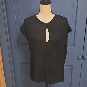 NWOT A.L.C. 100% Silk Black Cap Sleeve Blouse W Keyhole Cut Out Sz 4
